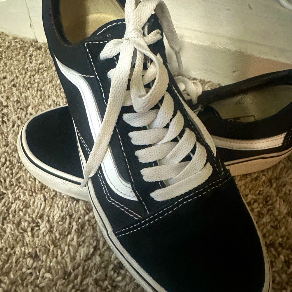 Platform old school vans! Size 8